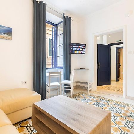 A Studio Apartment In Malta'S Capital Valletta Ngoại thất bức ảnh